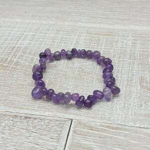 Amethyst chip bracelet