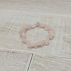 Rose quartz chip bracelet